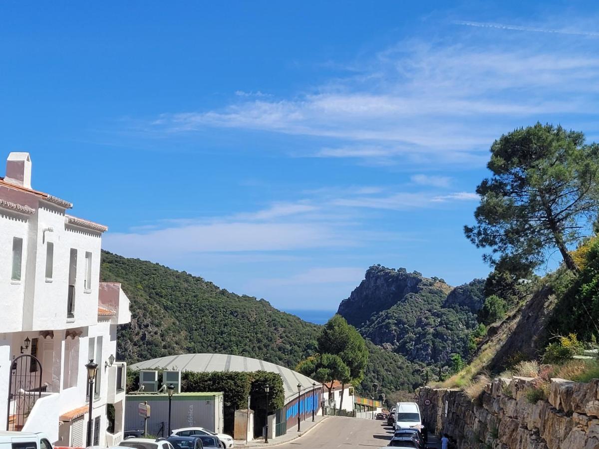 Benahavis Village Penthouse Apartment, 2 Bedrooms, Stunning Views, Swimming Pool !! Dış mekan fotoğraf